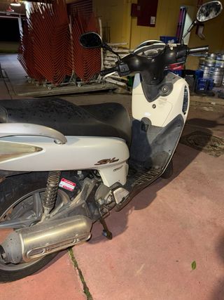 Carcasas Honda SH 125 (2007) Blancas