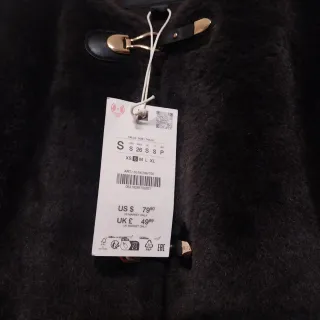 Casaco Zara Pêlo Sintético Alamares Dourados