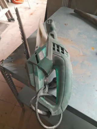 Cortasetos Powerplus