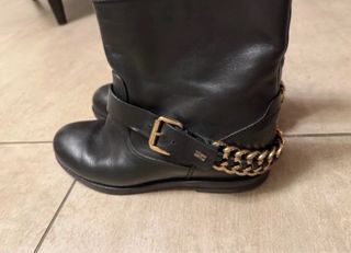 Stivali Elisabetta Franchi neri con catena