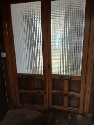 Puertas de madera con cristal