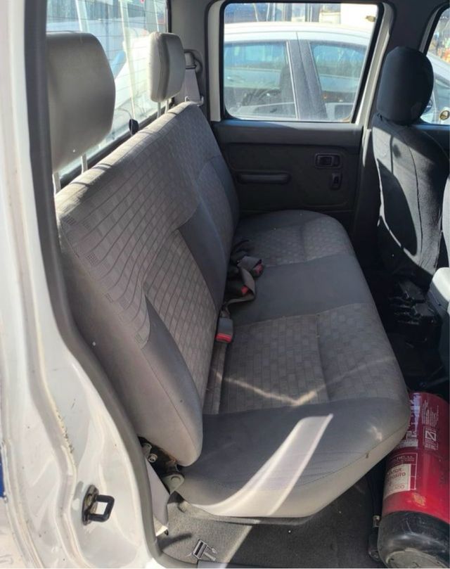 Despiece Nissan Navara