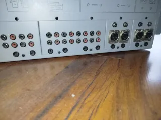 Mesa de mezclas AEQ BC 300