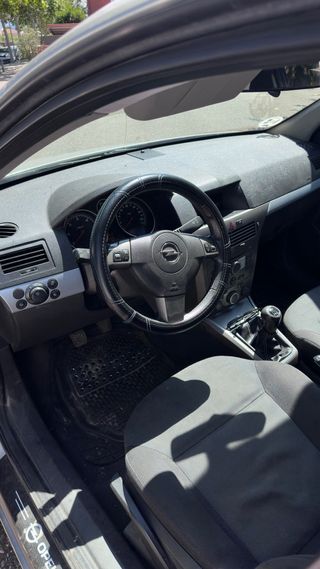 Opel Astra 2007