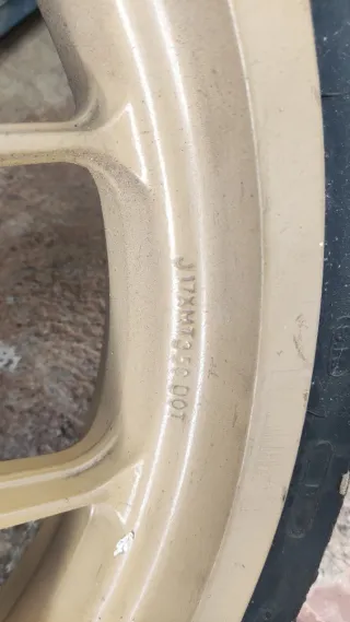 Ruedas Yamaha YZF-125-R Doradas