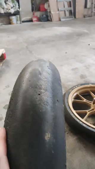 Ruedas Yamaha YZF-125-R Doradas