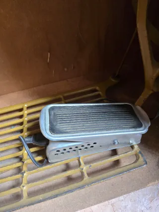 Máquina de Coser Antigua Singer  801Z2