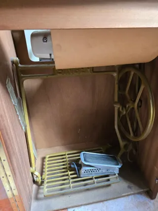 Máquina de Coser Antigua Singer  801Z2