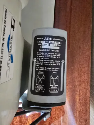 Máquina de Coser Antigua Singer  801Z2