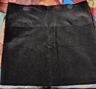 Falda pana negra talla 44