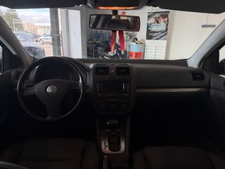 Volkswagen Golf 2004