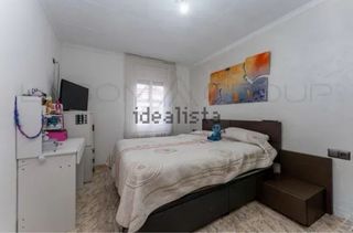 Piso de 2 habitaciones sinascensor en zona centro