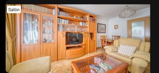 Mueble de salón de madera