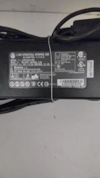 Cargador LI SHIN LSE0202A1990 90W