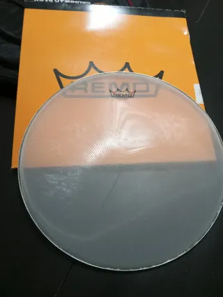 Set de parches Remo Silent Stroke y Aquarian Mesh