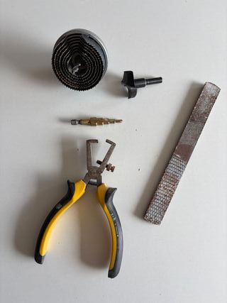 Lote Ferramentas: Alicate, Serra Copo, Broca