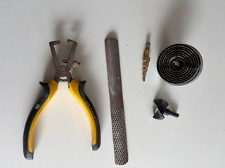 Lote Ferramentas: Alicate, Serra Copo, Broca