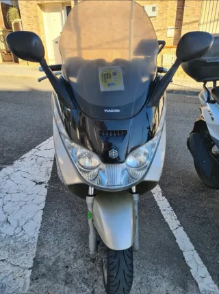 Piaggio X8 125cc Maxi Scooter