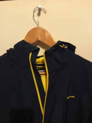 Cortavientos Mountain azul marino y Amarillo