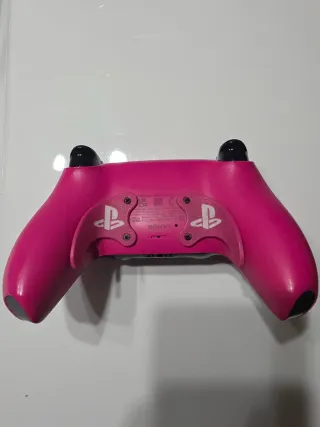 Mando PS5 Scuf con joysticks magnéticos