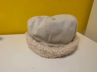 Gorro Beret invernal beige