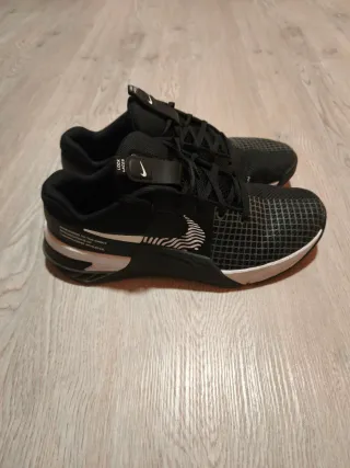 Zapatillas Nike Negras y Blancas