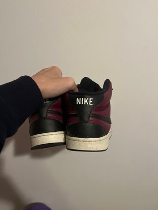 Nike Rojo Blanco Talla 42