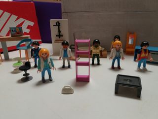 Playmobil figuras y muebles