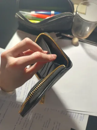 Cartera Guess Negra  Me costó 50€