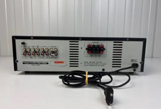 AKAI AM305 - 88- amplificador