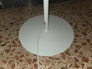 Lámpara de pie moderna