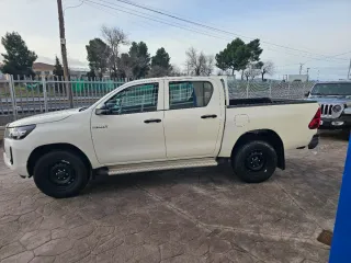 Toyota Hilux 2023