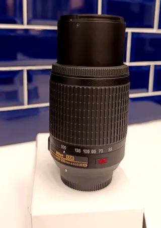 Cámara Nikon D3100 + objetivo 18-55