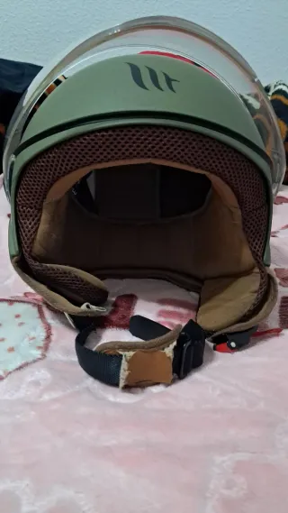 Cascos Moto MT y Nexx Scooter