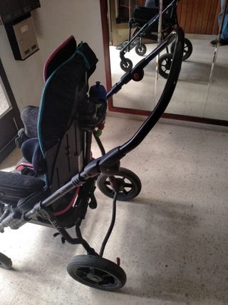 Silla de ruedas infantil