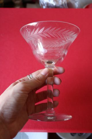 Cristalería 47 piezas tallada a mano