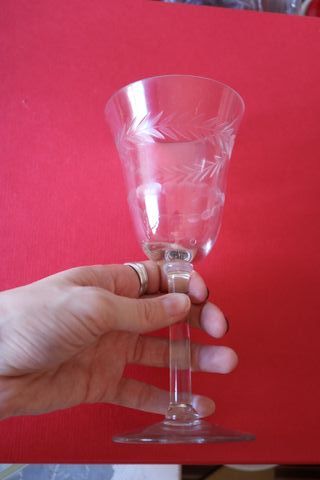 Cristalería 47 piezas tallada a mano