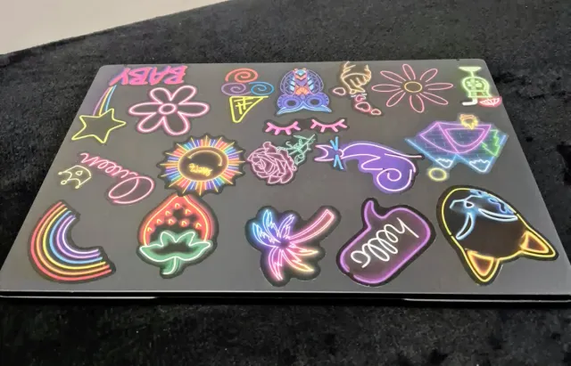 Portátil MSI Modern i7-10510u, 8GB, MX350 2GB, 14"