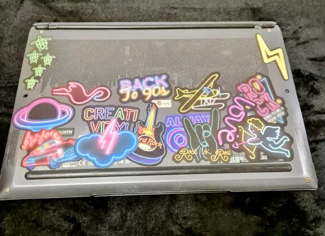 Portátil MSI Modern i7-10510u, 8GB, MX350 2GB, 14"