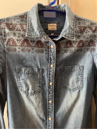 Camisa vaquera Pepe Jeans con estampado