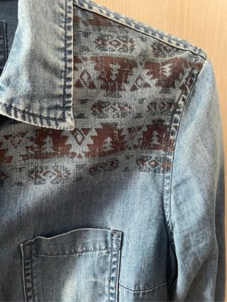 Camisa vaquera Pepe Jeans con estampado