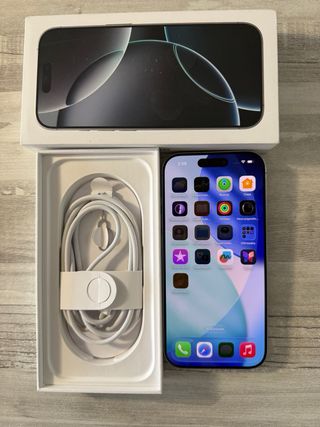 iPhone 16 pro 128gb 15/6/2025 batería 99%