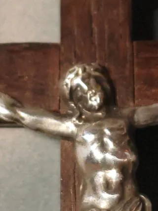 Crucifijo antiguo madera y plata