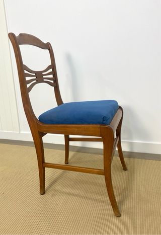 Silla antigua madera tapizado azul