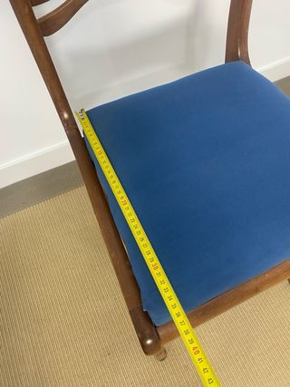Silla antigua madera tapizado azul