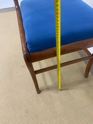 Silla antigua madera tapizado azul