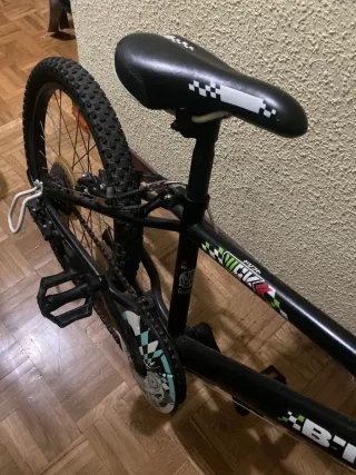 Bicicleta infantil B'TWIN 20 6-9 años