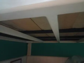 Cama alta con escalera