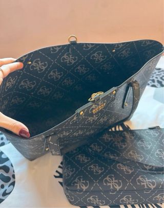 Bolso triple Guess negro y gris