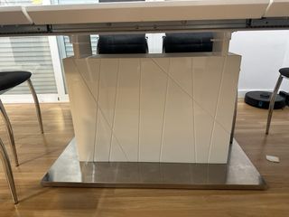 Mesa comedor extensible lacado blanco  brillante